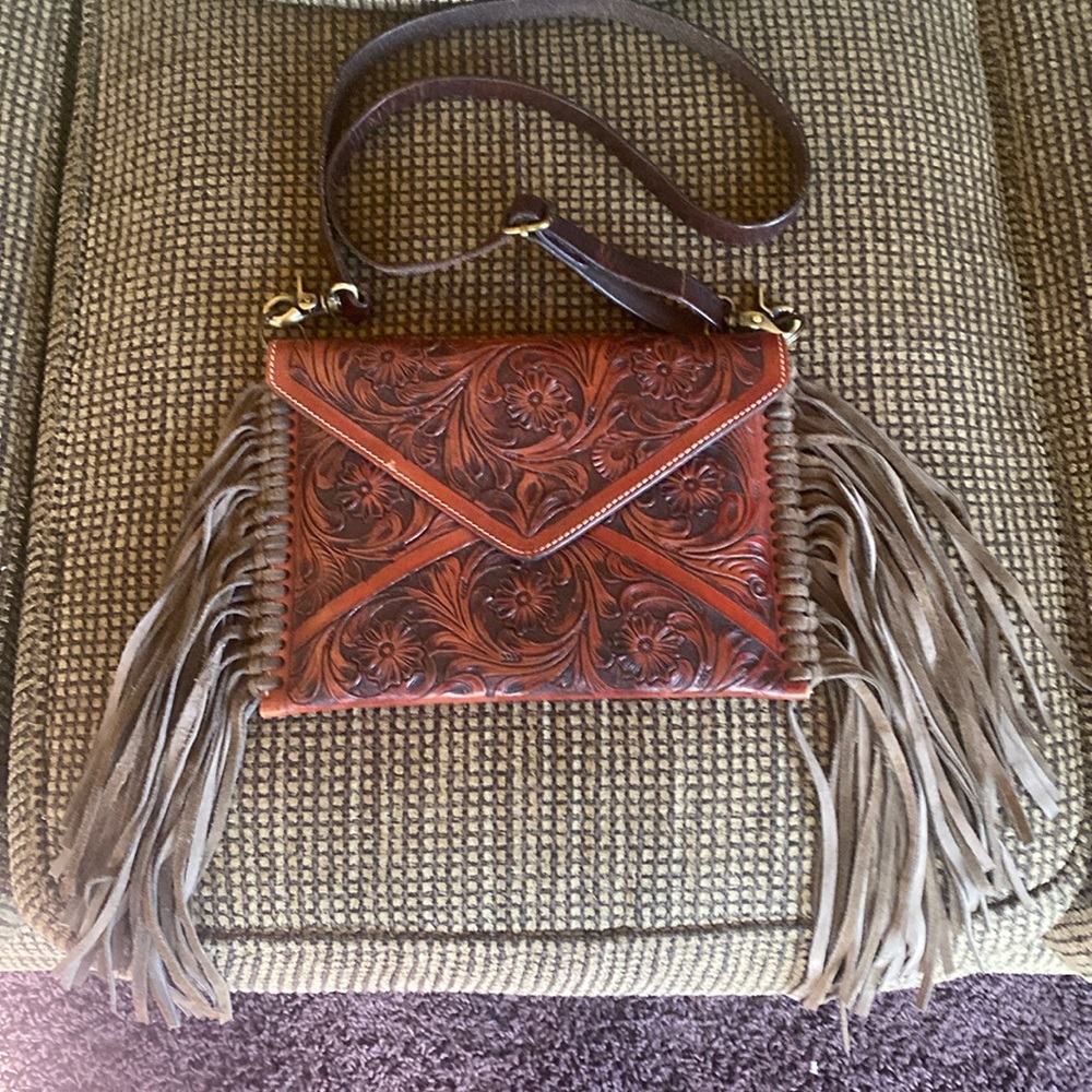 American Darling Purse
Beautiful brand new purse.